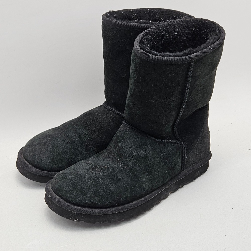 UGG Australia Classic Short Black Suede Sheepskin Boots 5825 Womens 10